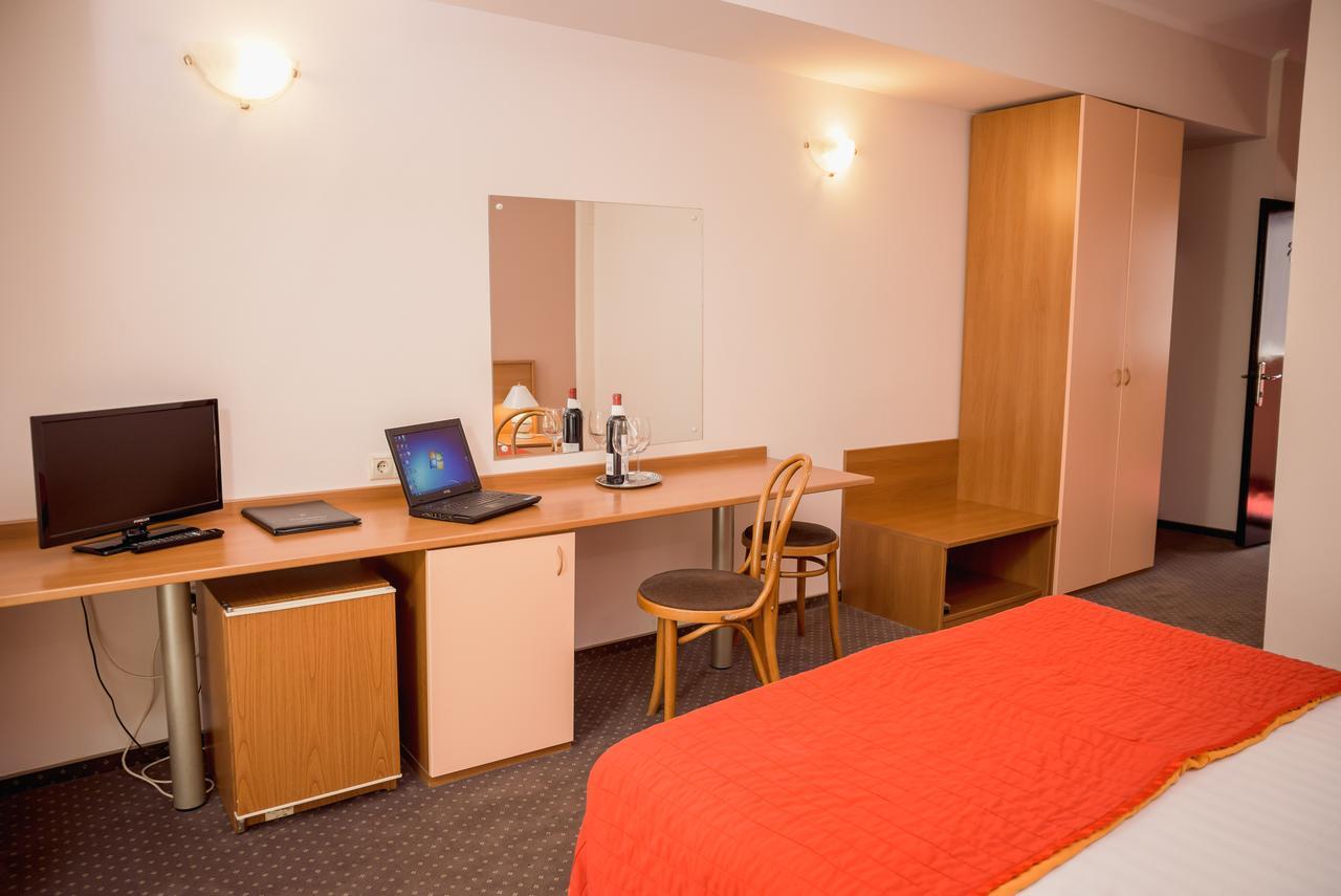 Hotel Reghina Τιμισοάρα Εξωτερικό φωτογραφία